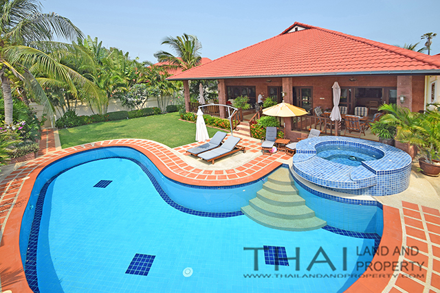 3BED POOL VILLA GOOD LOCATION FOR SALE IN HUA HIN ? 7.90Mb