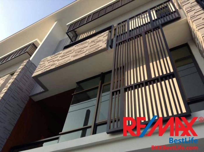 Plex Bangna Townhome 3 Bedroom for Rent 37K