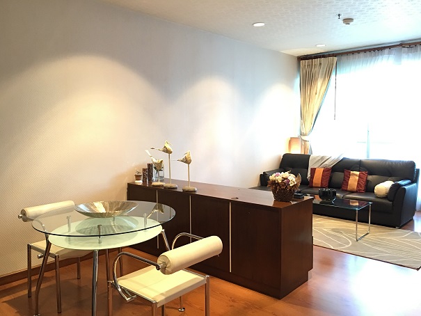 2 Bedroom Condo for Sale the Address Siam 84.5 SQM 2 Bed 9.8 MB.Near BTS Ratchatewee high floor. Tel. 098-8466967 