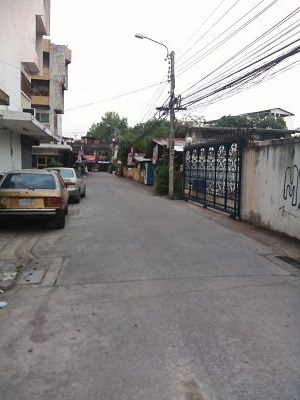 Sale Land and old House area 396 sqm. of land for sale in Soi  Sukhumvit 71