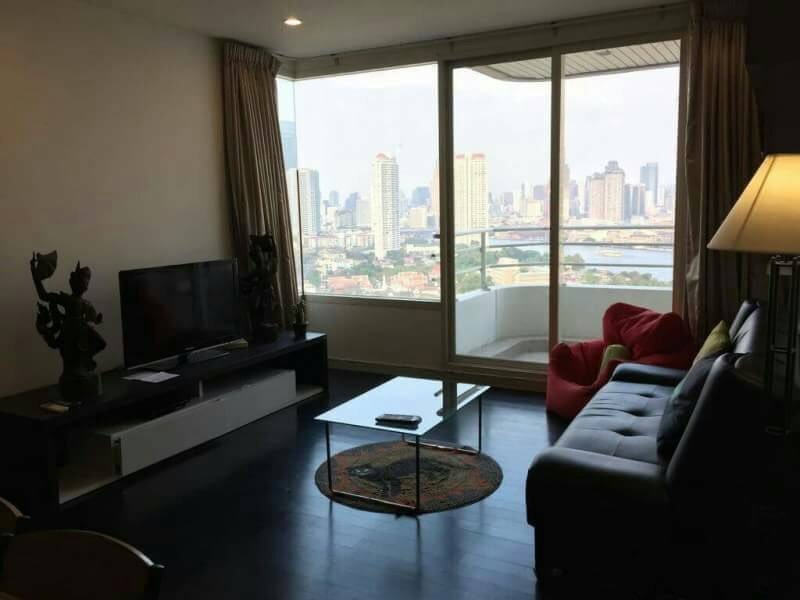River view condo 2 beds for rent. Nice river view at Charoennakorn Rd.