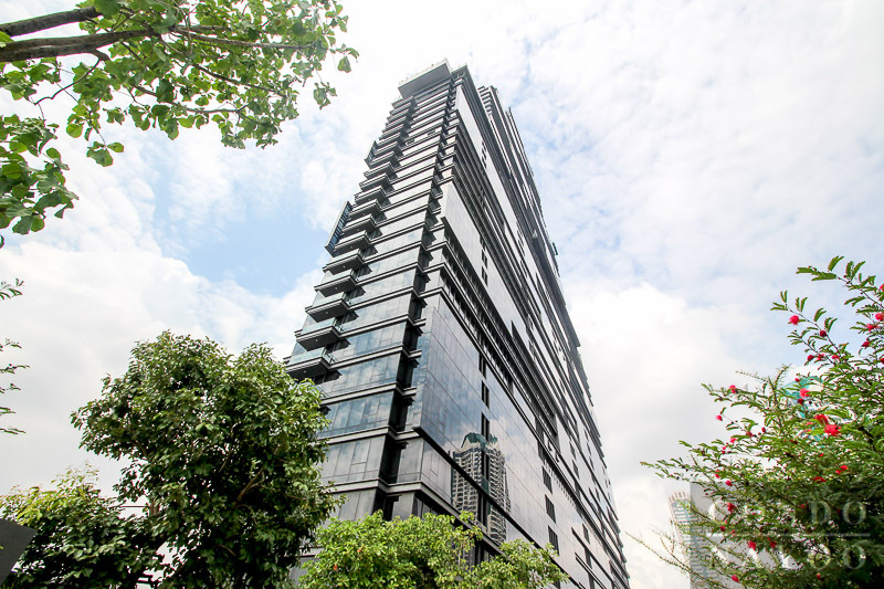 Sale The Best and the newest condo in Sathorn Rd. The Bangkok Sathorn come to feel the new experience.