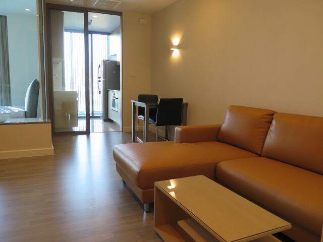 For rent The Room BTS Wongwian Yai 1 bed 48 Sqm 25,000 Bath