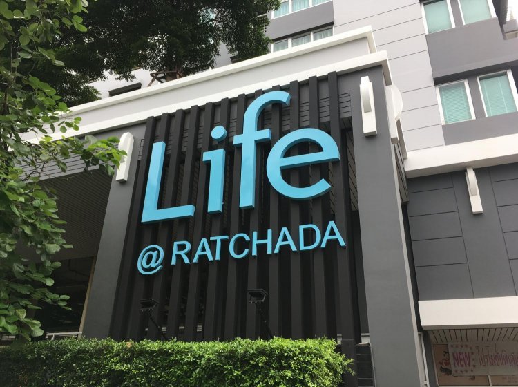 ขาย  Life @ratchada    studio   1  ห้องน้ำ   34.45  ตรม.  ชั้น  12A  MRT รัชดาภิเษก