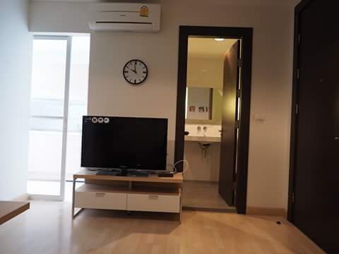 Condo For Rent RHYTHM Ratchada,  Rental Price: 18,000 Baht/month  Contract 1year.