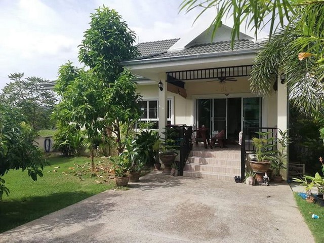 House for rent in Huahin Black Mountain Golf Club, Water Park and International School.